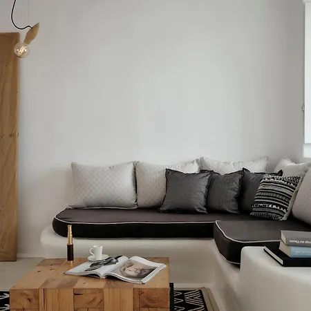 Mykonos No5 Luxury & 4* Mykonos Town